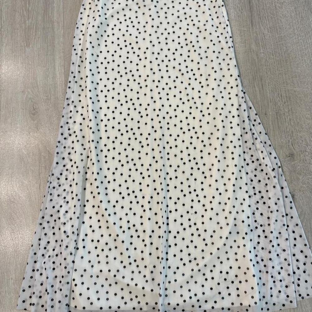 Zara white polka dot maxi skirt. Size medium